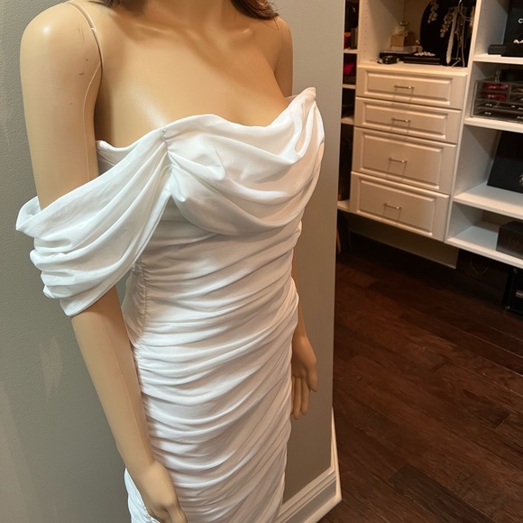 White Chiffon/Rayon Draped Evening Dress Sz10 - Picture 5 of 16